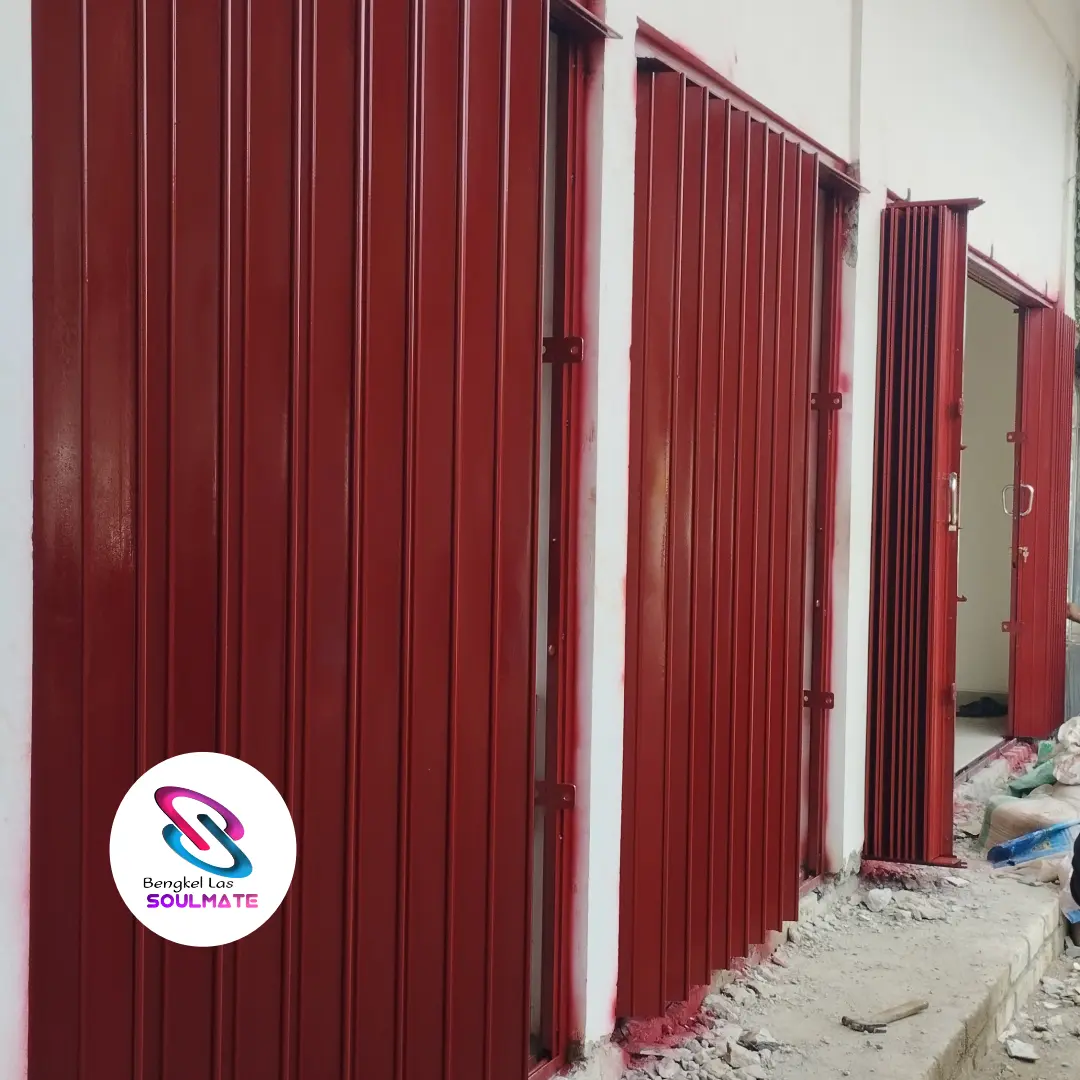 Pintu Harmonika untuk Gudang di Jombang